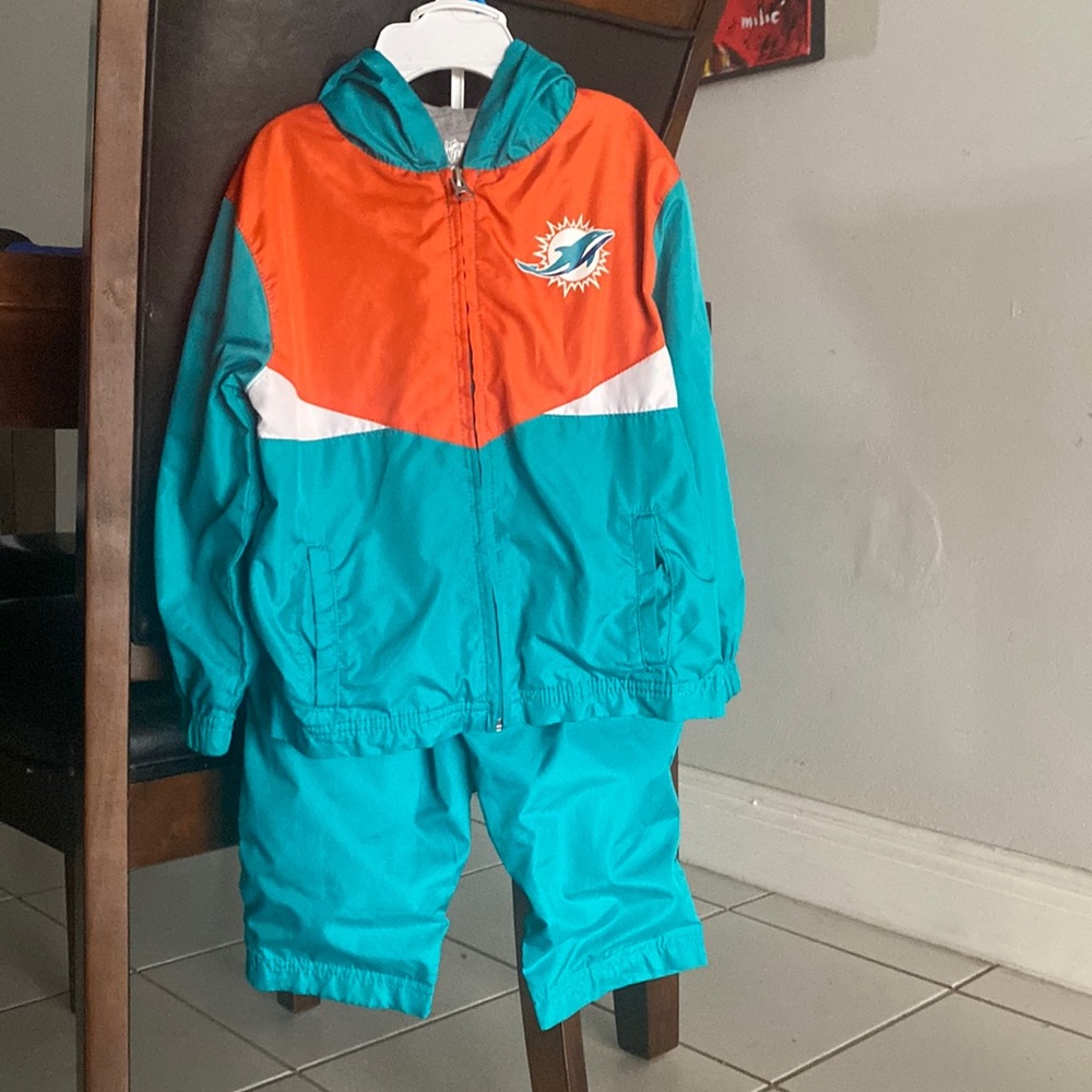 Miami dolphin tracksuit size 3t great condition